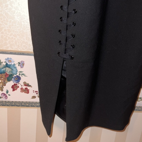 ELIZABETH and JAMES SIZE sexy little black dress - Picture 6 of 10